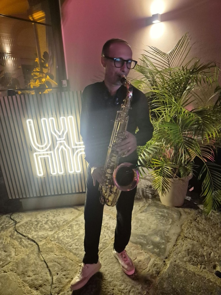 Solo sax